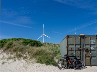 Wind, wind, ...