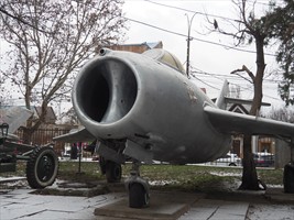 Im Kampf um Berlin haben sich da 1945 die letzten Verbände der Waffen-SS zerlegt