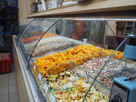 Und gibt es noch mehr als das ...