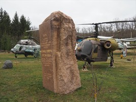 Steine und Hubschrauber