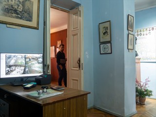 Mit Videoüberwachung aber keine Kreditkarten nehmen ... püh...